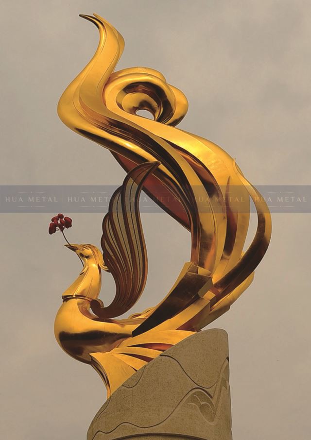 সোনার লিফ ভাস্কর্য